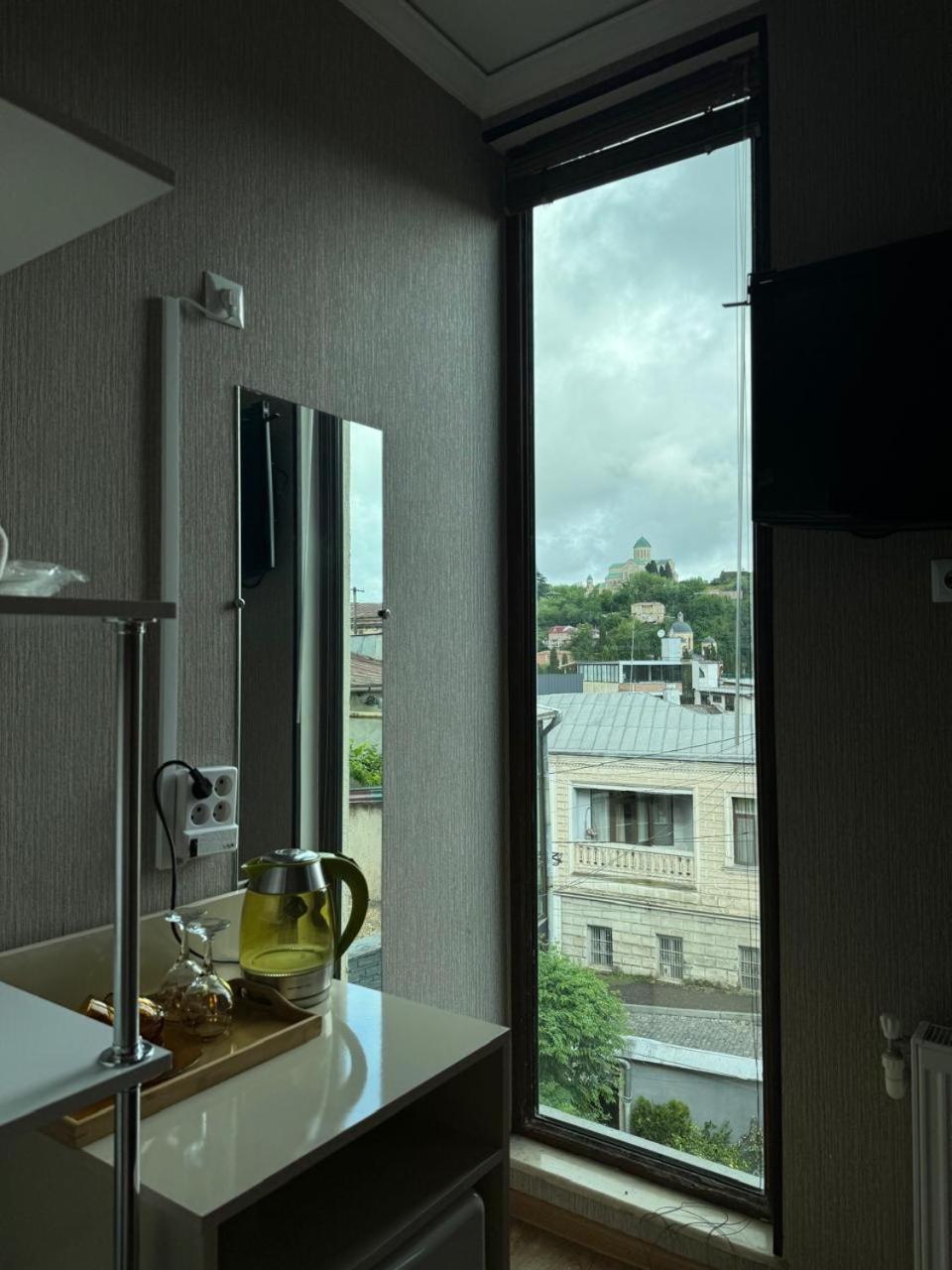 Hotel Aisi Kutaisi Exterior foto