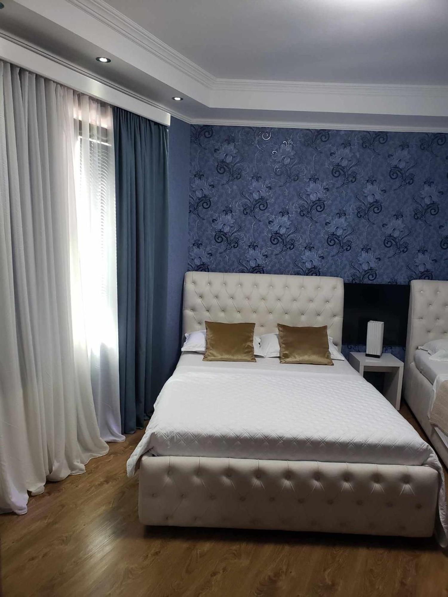 Hotel Aisi Kutaisi Exterior foto